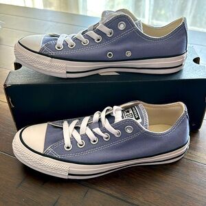 Converse Chuck Taylor’s